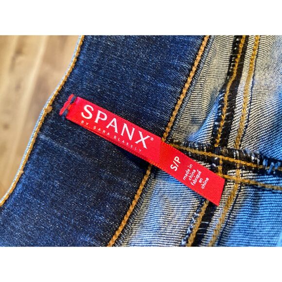 Spanx High Rise Distressed Raw Hem Ankle Pull On Slimming Jeans Size S - Picture 7 of 7